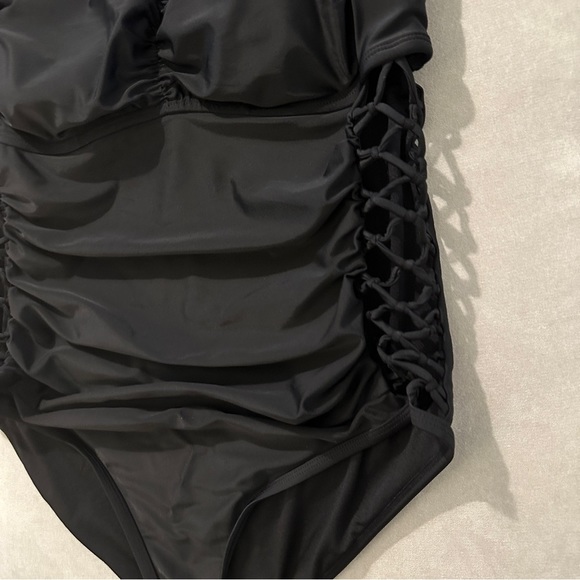 Ashley Graham x Swimsuits for All Black Lattice Sides Underwire One Piece Sz 20 - Picture 10 of 15